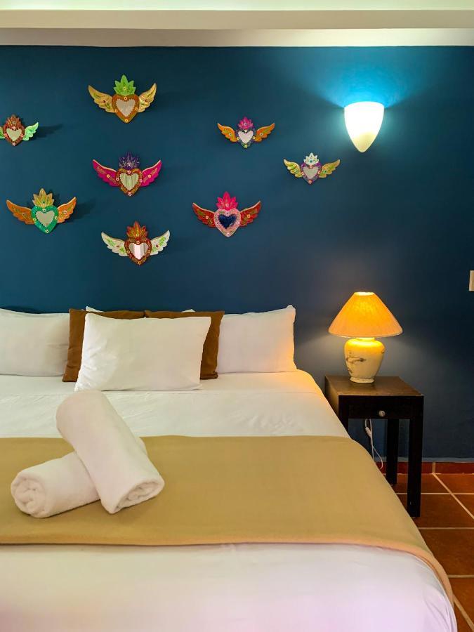 La Iguana Vallarta Lgbt Adults Only - Romantic Zone - Party Clubbing Street Hotel Пуерто Валярта Екстериор снимка